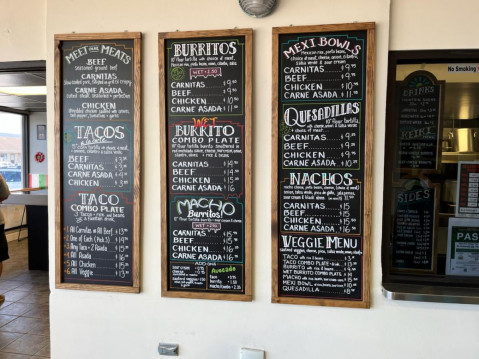 ALEJANDROS MEXICAN FOOD OPENS AT THE PEARL CITY SHOPPING CENTER
